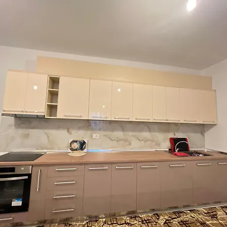 Festime's Oasis Apartman *
